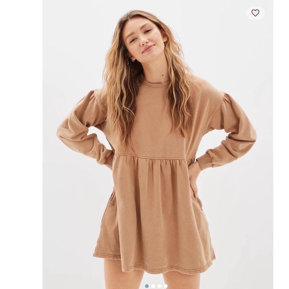 Casual Puff-Sleeve Sweatshirt Dress in Camel